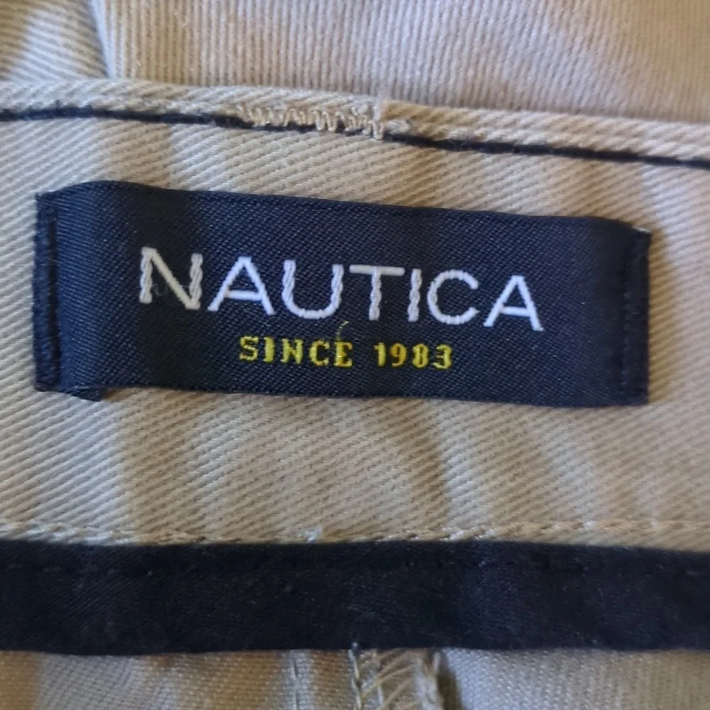 Nautica Khaki Shorts 34